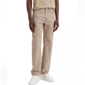 NWT Levi's 505 Stretch Performance Khaki Pants
Jeans Men Size 31 x 30